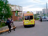 Рано утром 22 августа Навального вывезли медицинским бортом в берлинскую клинику "Шарите". Врачи омской больницы поначалу заявляли, что Навальный "нетранспортабелен", и настаивали, чтобы он оставался в Омске до тех пор, пока его состояние не стабилизируется полностью 