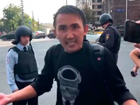 Следователи обнаружили в интернете видеоролик, на котором один из участников акции на Пушкинской площади 31 августа 2019 года критикует мирную форму протеста и говорит, что бороться с властью нужно "как на Украине"