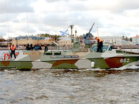 "Юнармеец Балтики" - это новейший проекта 03160 "Раптор". Катер регулярно участвует в военно-морских парадах 