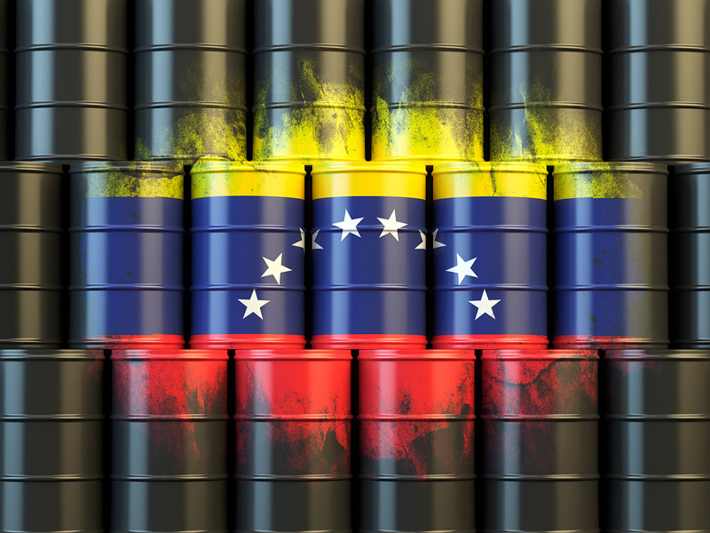 Миллионы баррелей венесуэльской нефти тайно поставляются в Китай, несмотря на санкции Вашингтона, По информации агентства Bloomberg