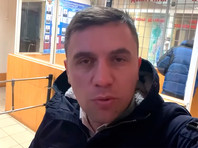 О задержании Николая Бондаренко стало известно сегодня утром. Силовики ожидали его в подъезде и без объяснения причины потребовали проехать в отделение