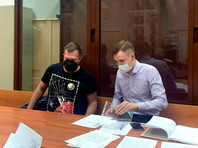Николай Ляскин (на фото - слева) в Басманном районном суде